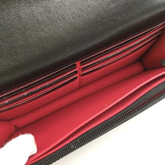 Chanel 19 Wallet On Chain (WOC) Black Lambskin With Gold and Silver Hardware - Picture 13 of 16